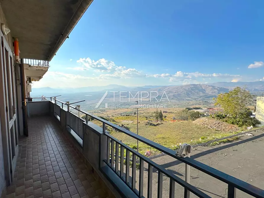 Immagine 19 di Appartamento in vendita  in VIA PAOLO VI a Adrano