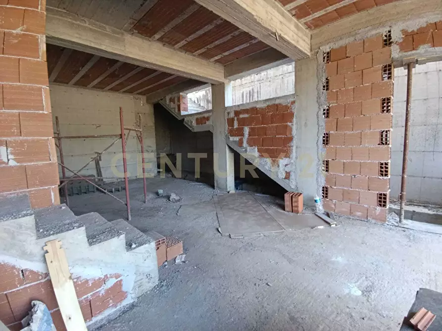 Immagine 21 di Casa bifamiliare in vendita  in VIA LEONCAVALLO 7 a Aci Sant'antonio