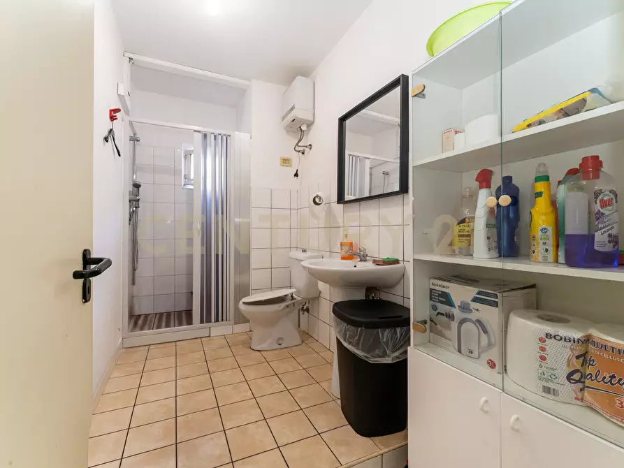 Immagine 25 di Ufficio in vendita  in Via Grazia Deledda 17/A a Catania
