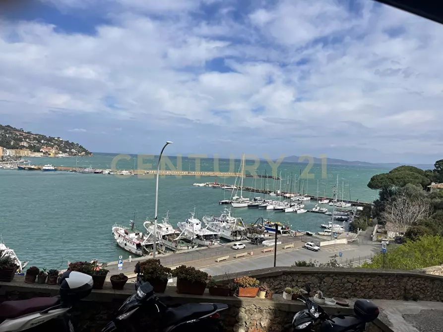 Immagine 7 di Trilocale in vendita  in Via Discesa del Valle 22 a Monte Argentario