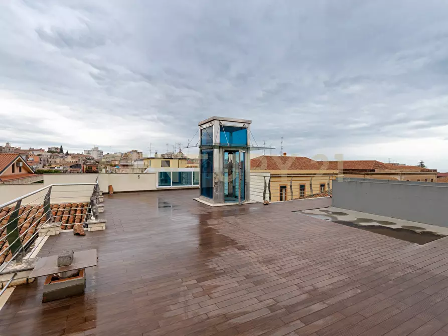 Immagine 76 di Pentalocale in vendita  in Via Lorenzo Maddem 67 a Acireale