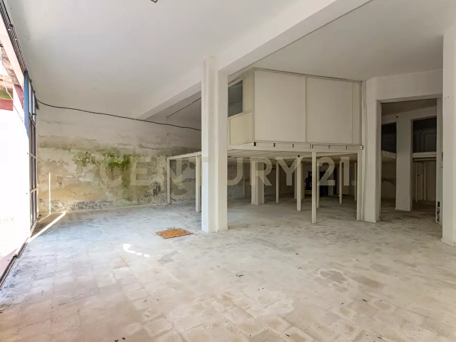 Immagine 33 di Casa indipendente in vendita  in CORSO SAN VITO 141 a Catania