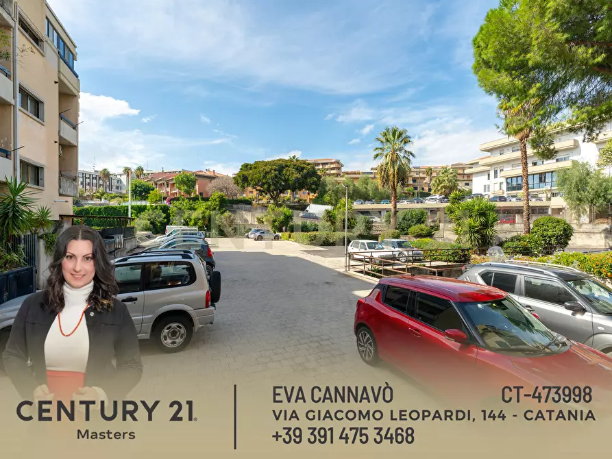 Immagine 43 di Bar / Ristorante in vendita  in Piazza Tivoli 1 a Tremestieri Etneo