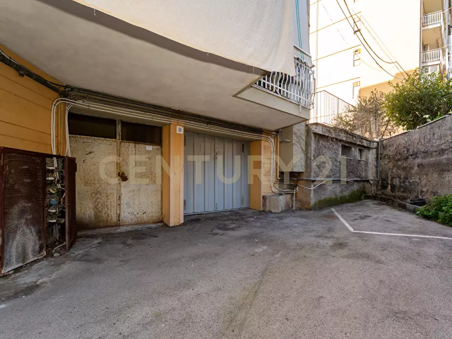 Immagine 49 di Trilocale in vendita  in Via Novaluce 48 a Tremestieri Etneo