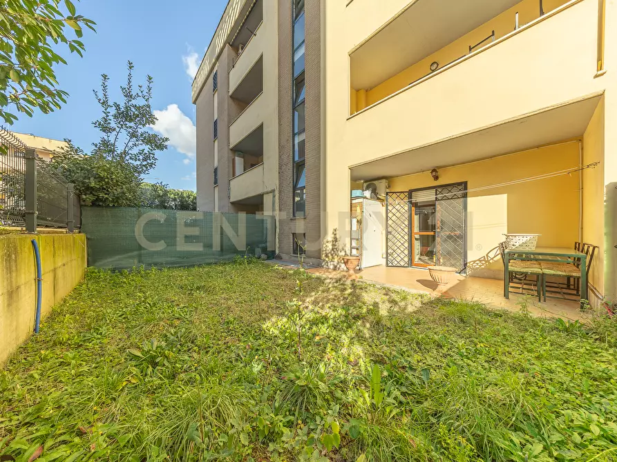 Immagine 15 di Bilocale in vendita  in Via Piero Corti 83 a Roma