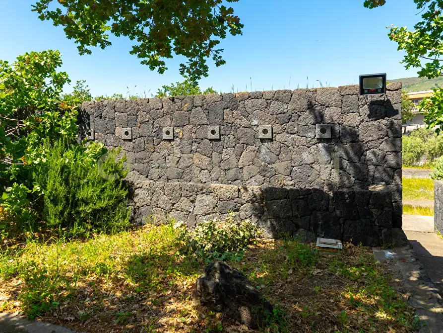 Immagine 13 di Villa in vendita  in SS284 a Adrano