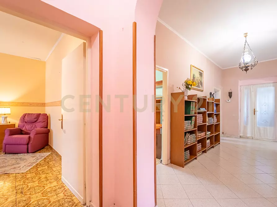 Immagine 9 di Pentalocale in vendita  in Via Due Giugno 66 a Fonte Nuova