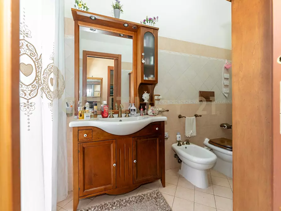 Immagine 16 di Bilocale in vendita  in Via Giovanni Gentile 9 a Catania