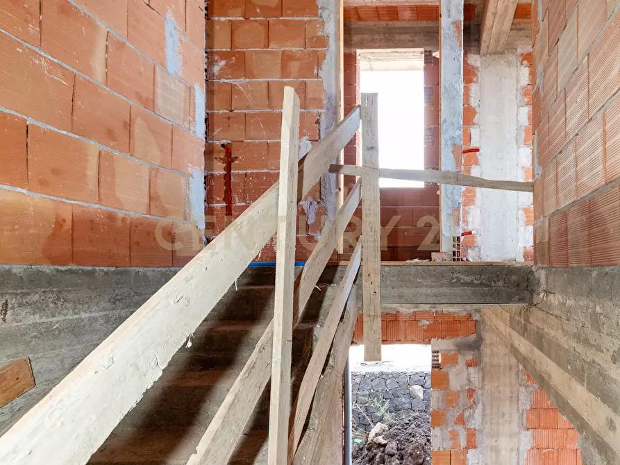 Immagine 29 di Villa in vendita  in Via Ruggero Leoncavallo 7 a Aci Sant'antonio