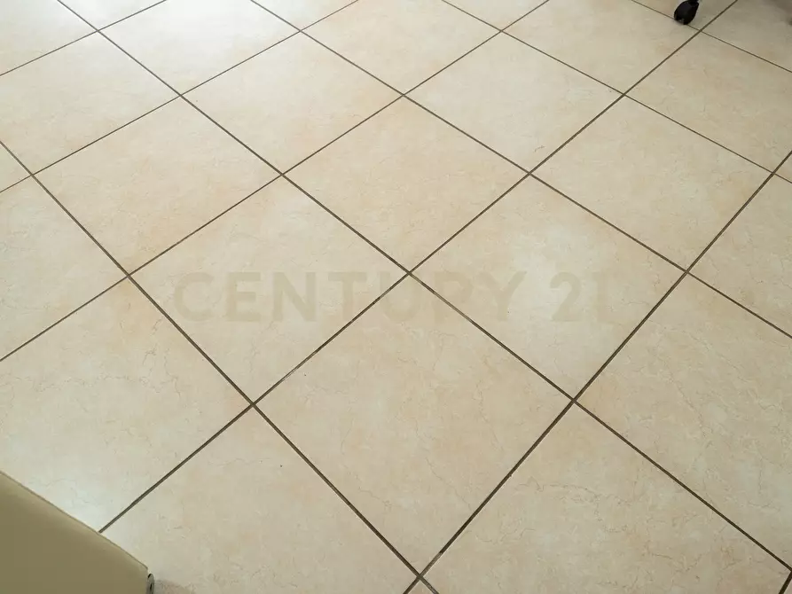 Immagine 18 di Pentalocale in vendita  in Via della Grotta 2 a Augusta