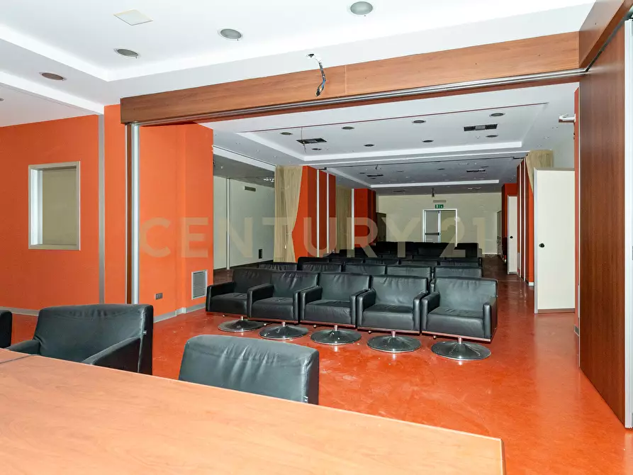 Immagine 33 di Attività artigianale in vendita  in Strada III Mimosa 14 a Catania