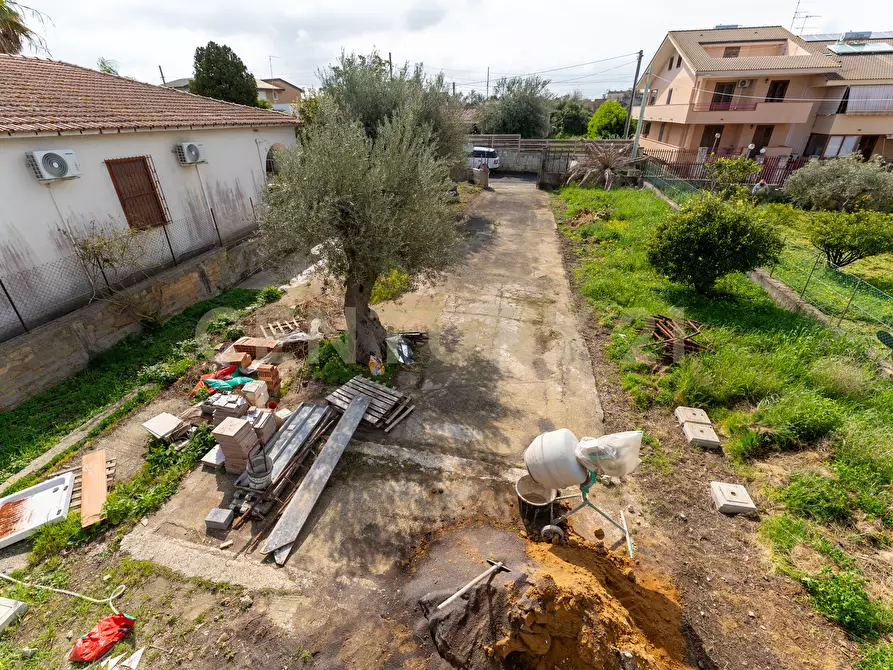 Immagine 37 di Villa in vendita  in Via del Salice a Augusta