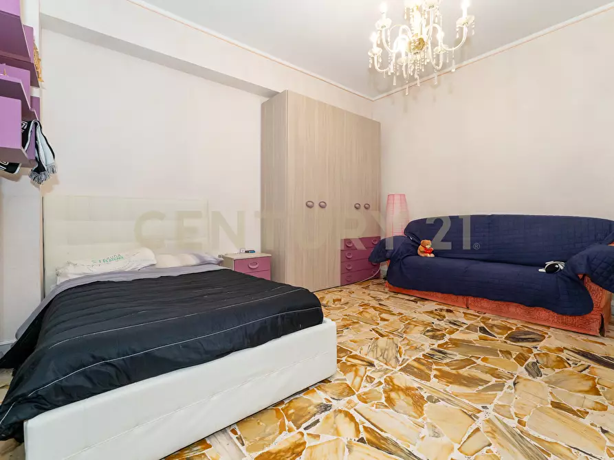 Immagine 32 di Pentalocale in vendita  in Via Goffredo Mameli 4 a Belpasso