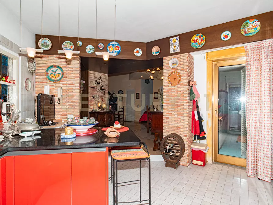 Immagine 41 di Villa in vendita  in Via G. Pezzana 9 a Aci Castello