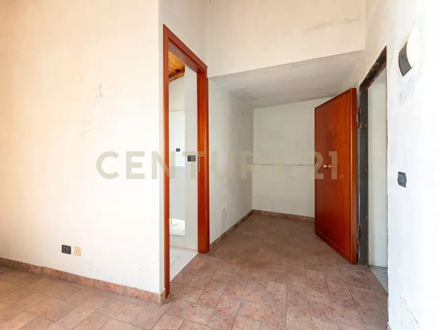 Immagine 48 di Palazzo in vendita  in Via Sebastiano Catania 284 a Catania