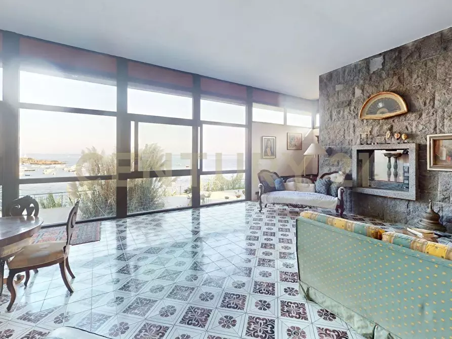 Immagine 18 di Villa in vendita  in Via Garitta 62 a Acireale