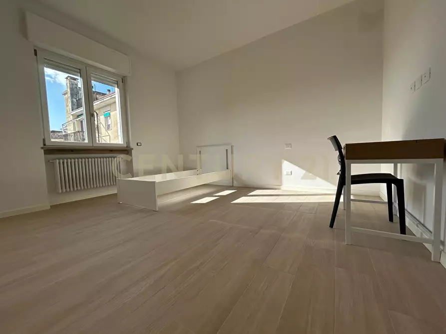 Immagine 9 di Quadrilocale in vendita  in Via Merano 9 a Verona