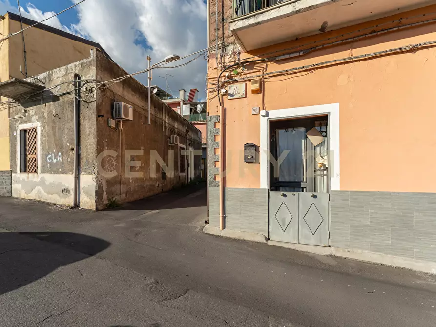 Immagine 24 di Bilocale in vendita  in via adelia 98 a Catania