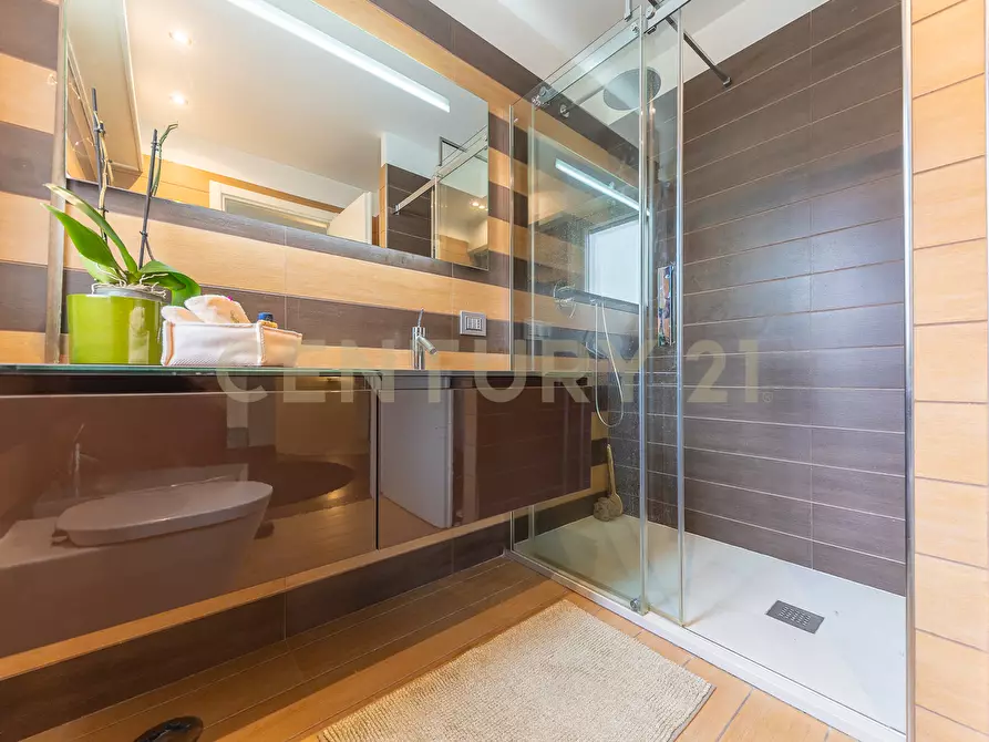 Immagine 69 di Villa in affitto  in Via Bedollo 117 a Roma