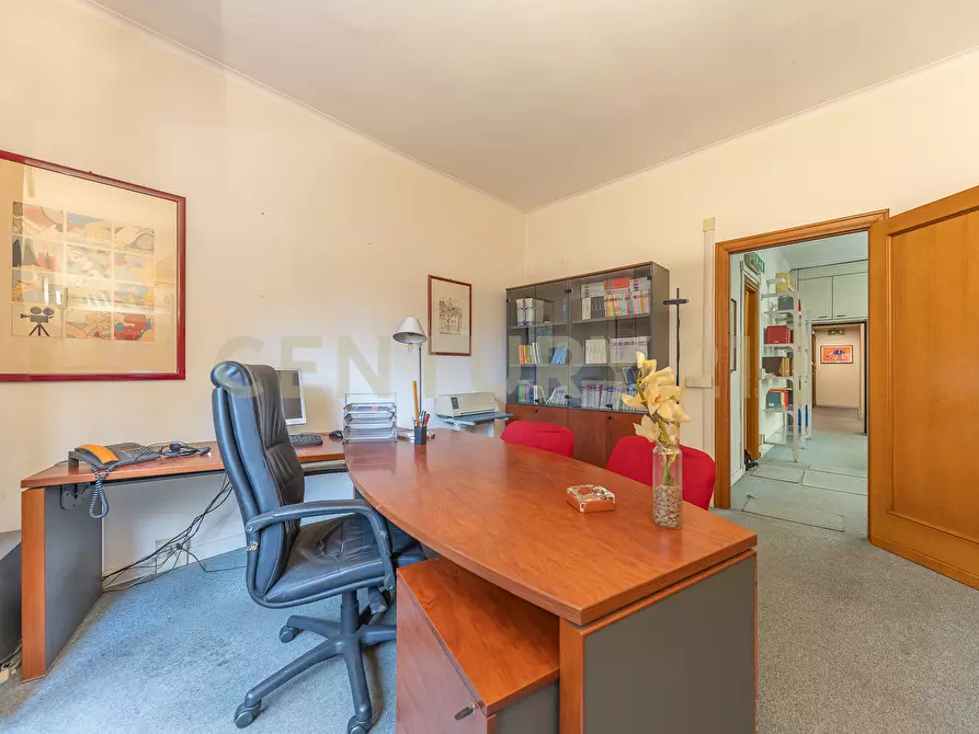 Immagine 2 di Quadrilocale in vendita  in Via Leon Pancaldo 26 a Roma