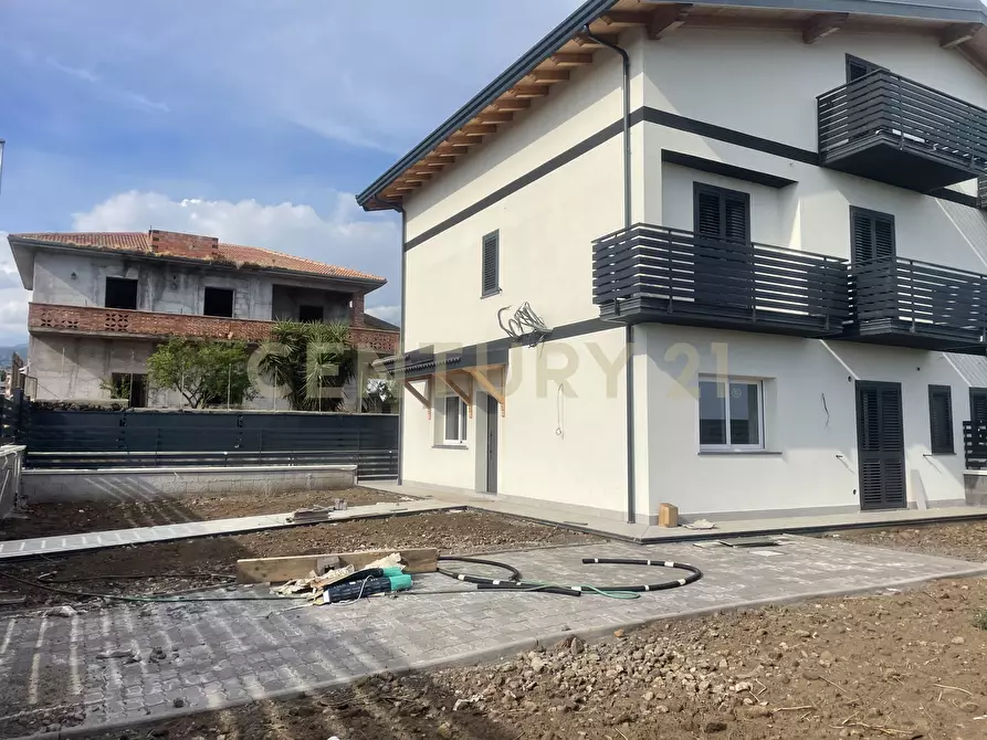 Immagine 6 di Casa bifamiliare in vendita  in Via Dottor Pietro Severino 13 a Santa Maria Di Licodia