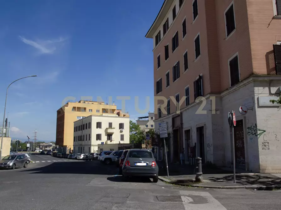 Immagine 20 di Bar / Ristorante in vendita  in Via della Batteria Nomentana 40 a Roma