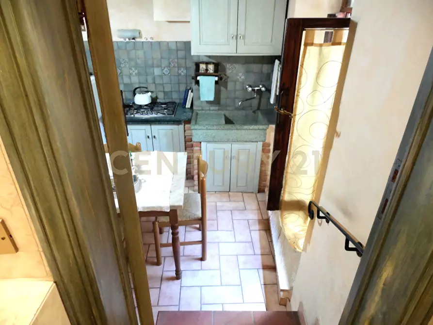 Immagine 11 di Bilocale in vendita  in Via Pinelli 9 a Abbadia San Salvatore