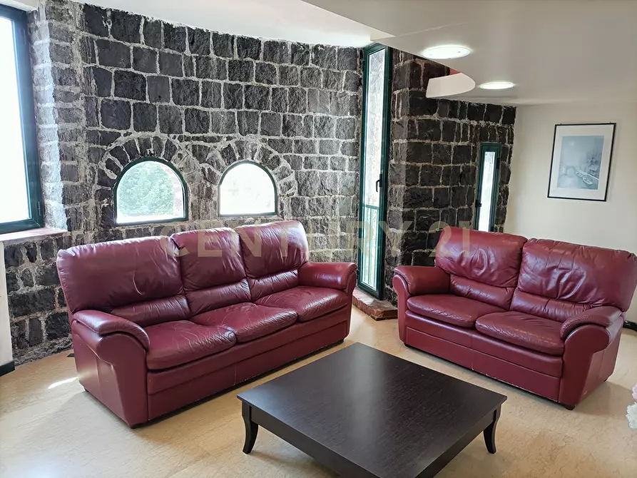 Immagine 37 di Albergo/B&B/Residence in vendita  in Via Etnea 163 a Nicolosi
