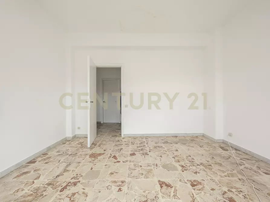 Immagine 10 di Quadrilocale in vendita  in Via Luigi Capuana 42 a Tremestieri Etneo