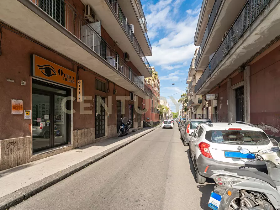 Immagine 20 di Locale commerciale in vendita  in Via Cibele 44 a Catania