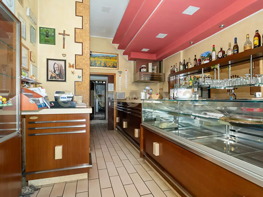Immagine 11 di Bar / Ristorante in vendita  in Via Milo 10 a Catania