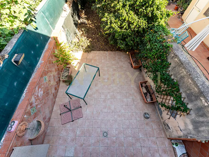 Immagine 16 di Casa indipendente in vendita  in Via Anastasio 32 a Catania