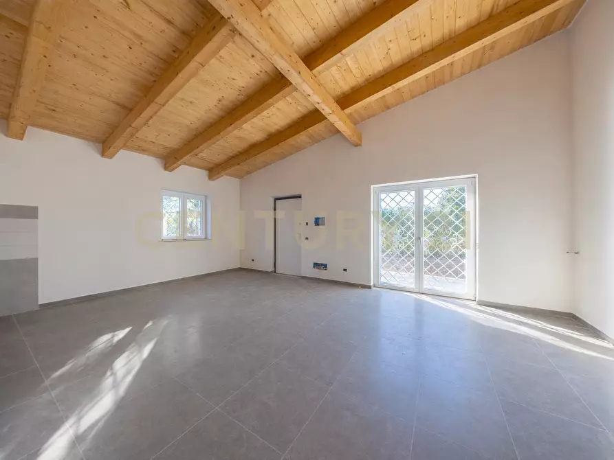 Immagine 3 di Casa trifamiliare in vendita  in Via Basento 4 a Aprilia