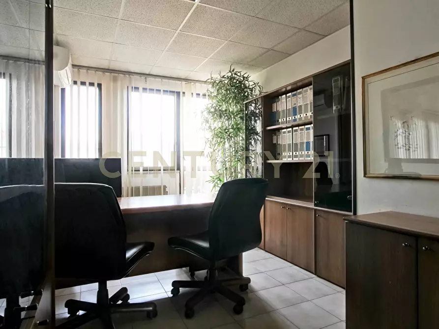 Immagine 10 di Ufficio in vendita  in Via Giuseppe Capogrossi 50 a Roma