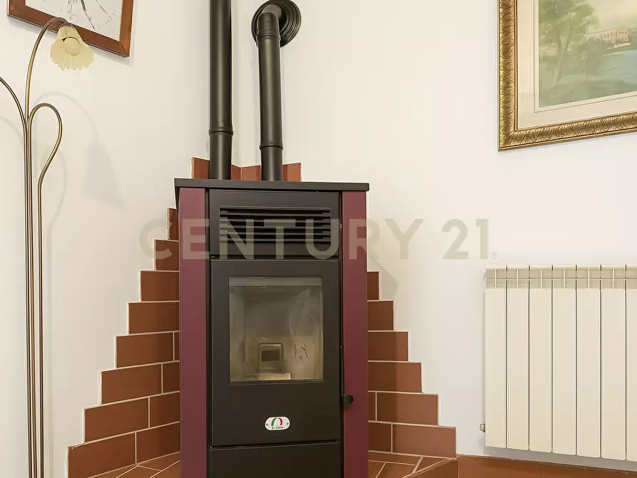 Immagine 3 di Pentalocale in vendita  in Via La Marmora a Abbadia San Salvatore