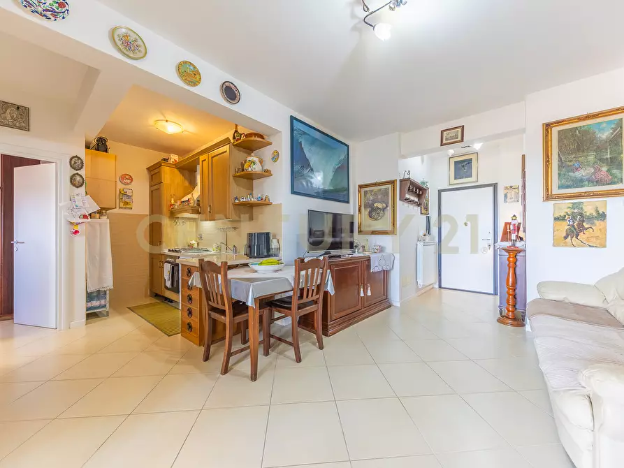 Immagine 1 di Bilocale in vendita  in Via Pollutri 6 a Roma