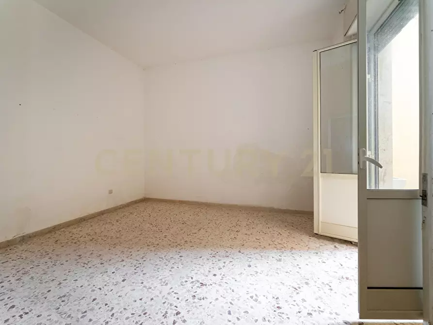 Immagine 9 di Pentalocale in vendita  in Via Principe Umberto 397 a Augusta