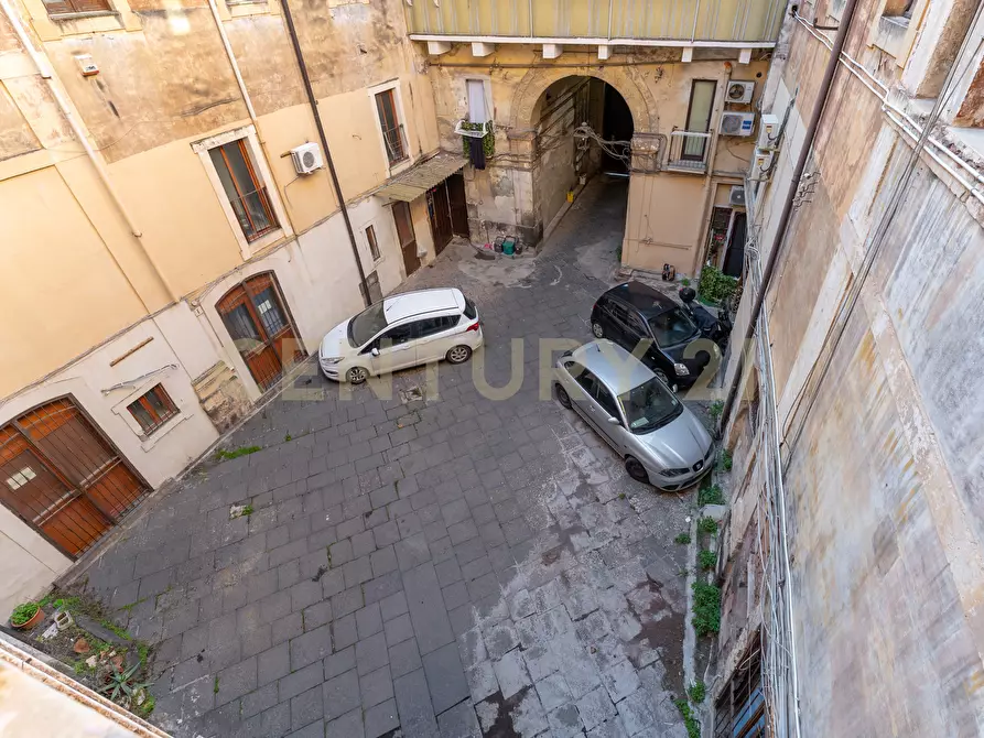 Immagine 59 di Appartamento in vendita  in Via del Vecchio Bastione 5 a Catania