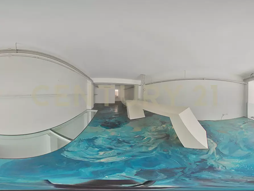 Immagine 27 di Locale commerciale in vendita  in Via Francesco Riso 72/C a Catania