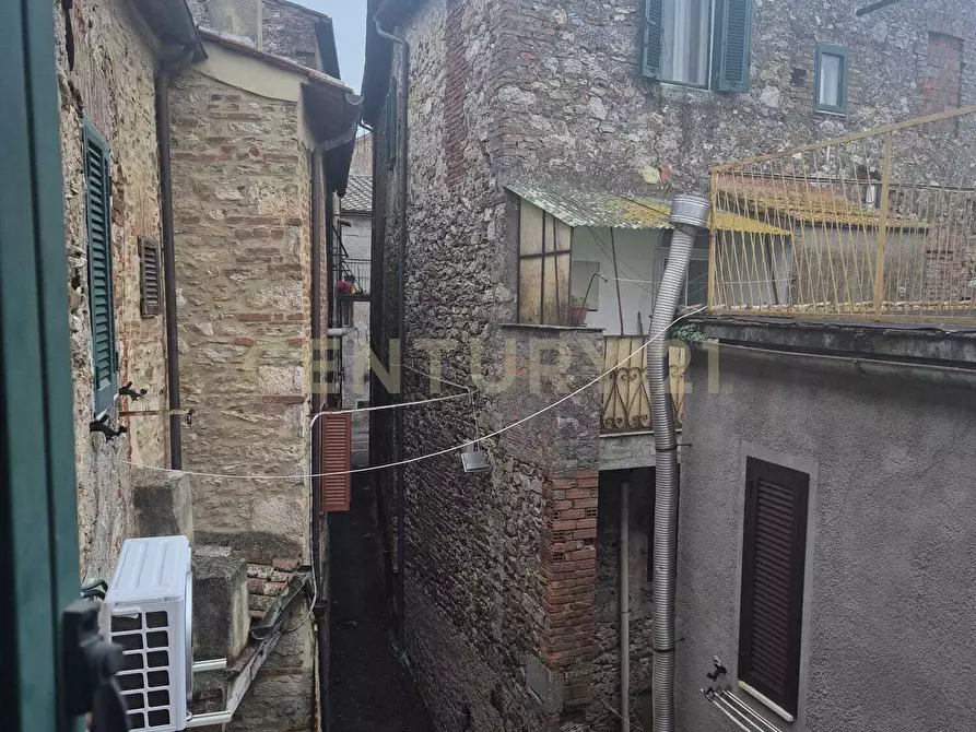 Immagine 2 di Bilocale in vendita  in Piazza Porta Conti 23 a Civitella Paganico