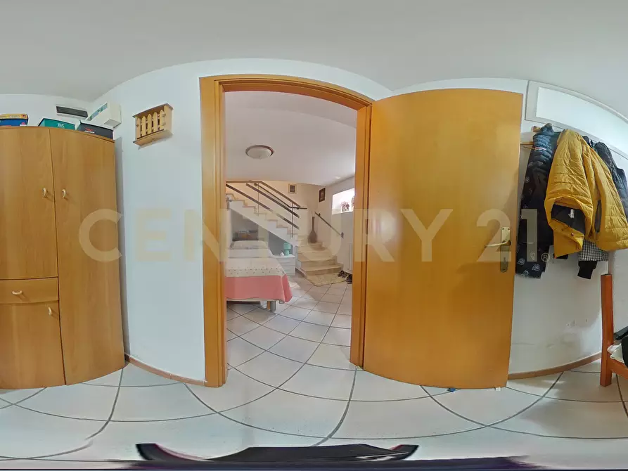 Immagine 40 di Casa indipendente in vendita  in Via Vampolieri 34m a Aci Catena