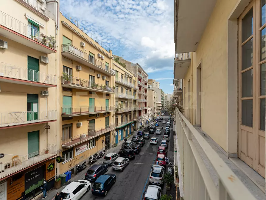 Immagine 23 di Pentalocale in vendita  in Via Milano 60 a Catania