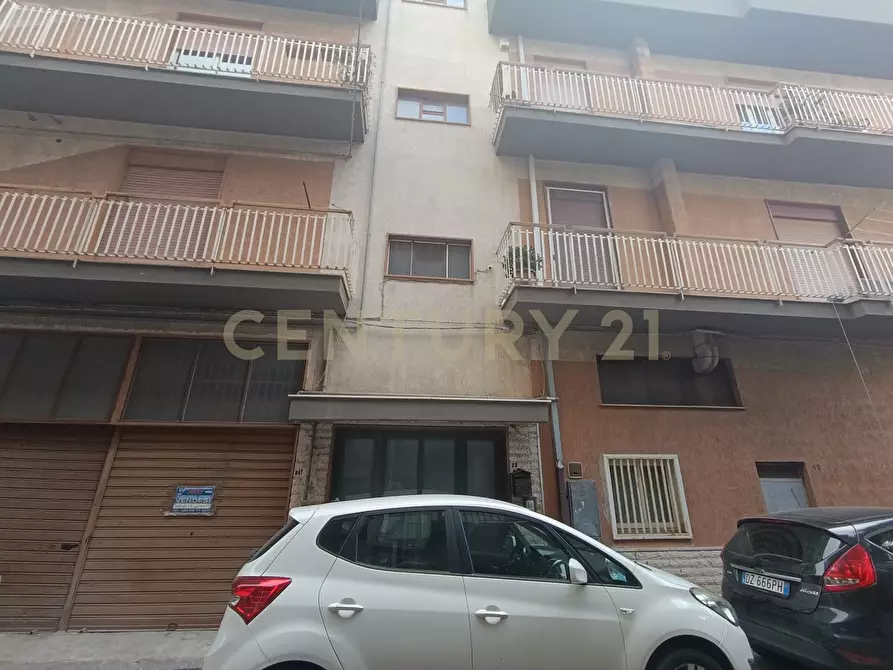 Immagine 9 di Pentalocale in vendita  in Via Nicola Coviello 158 a Biancavilla