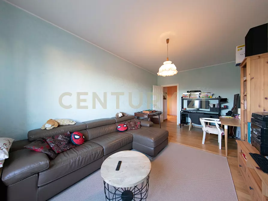 Immagine 17 di Quadrilocale in vendita  in Viale Ippocrate 116 a Roma