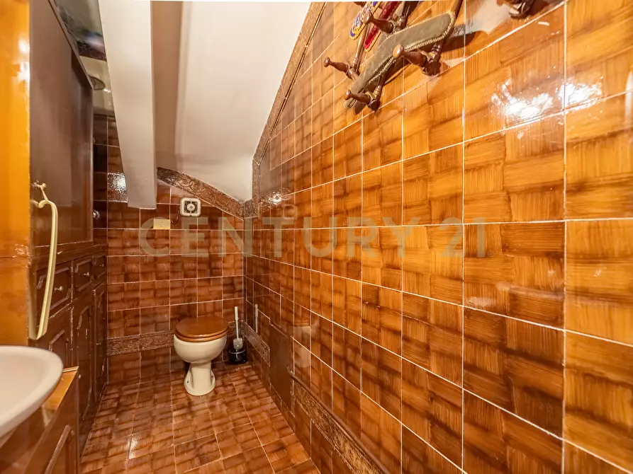 Immagine 41 di Attico in vendita  in Viale Cortina d'Ampezzo 199 a Roma