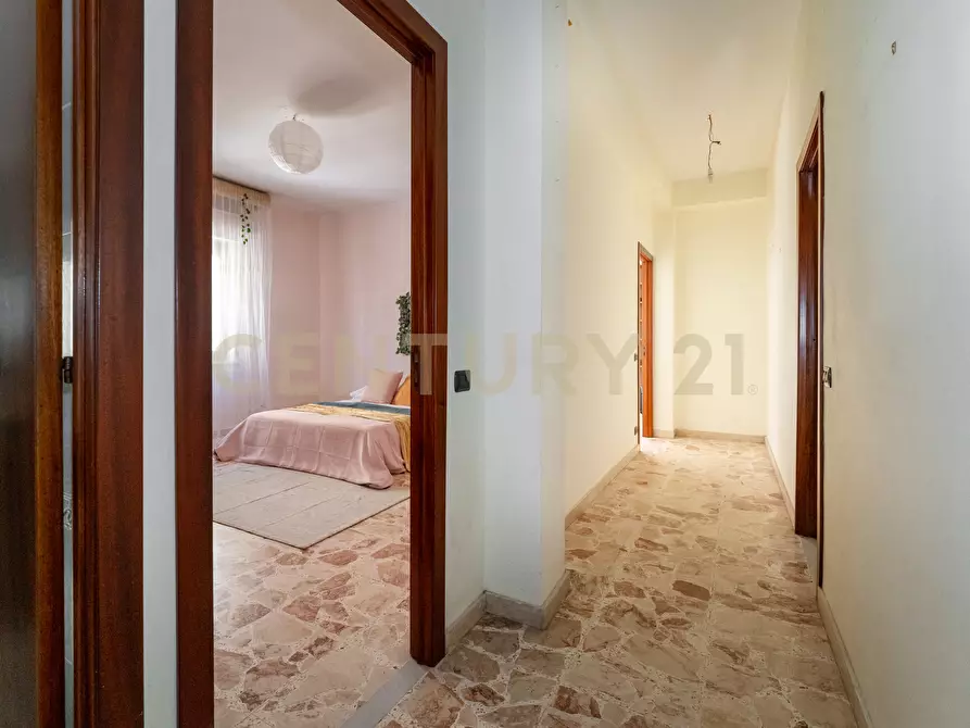 Immagine 13 di Appartamento in vendita  in Via Guglielmo Marconi 36 a Valverde