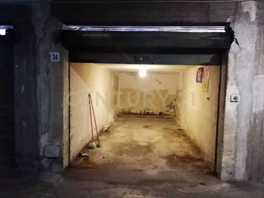 Immagine 2 di Garage in vendita  in Via Francesco Guglielmino 16 a Catania