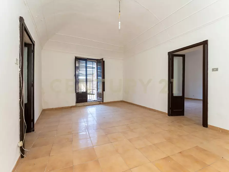 Immagine 1 di Trilocale in vendita  in Corso Vittorio Emanuele 122 a Caltagirone