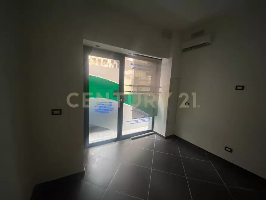 Immagine 3 di Locale commerciale in affitto  in Via Ingegnere 17 a Catania