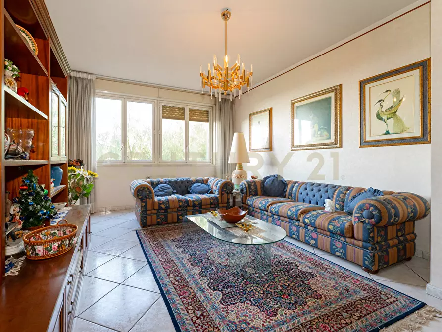 Immagine 11 di Pentalocale in vendita  in Viale Nitta 16b a Catania